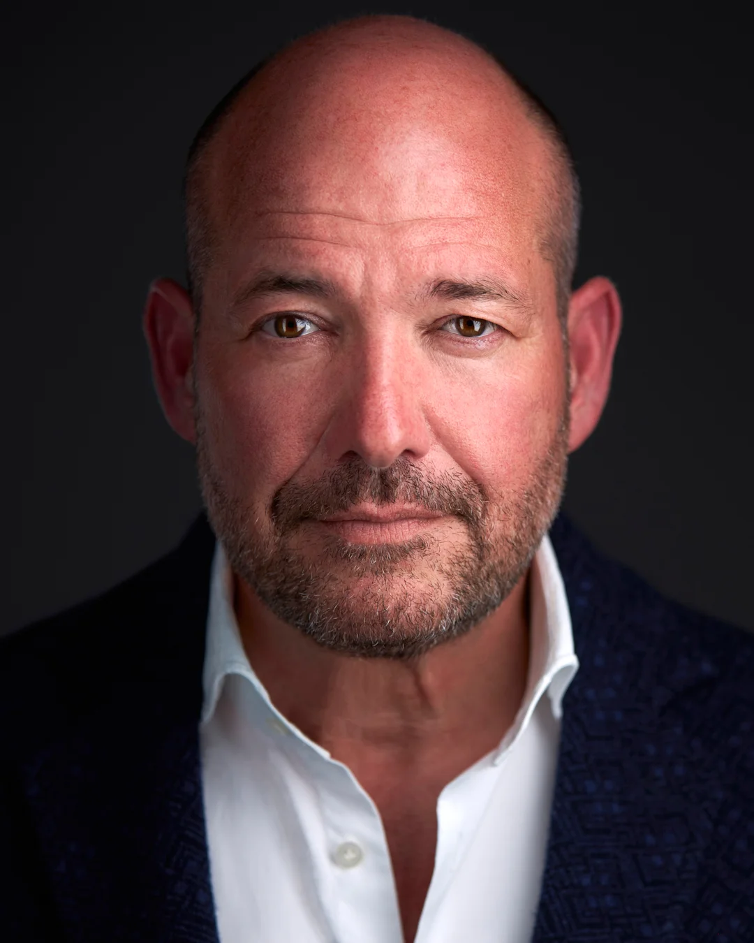 Corporate headshot photographer - business portrait